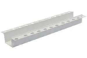 Utoreni PVC profil 32x23mm 2,5m/štanga, 20štangi/karton, 50karton/paleta, Z4940304